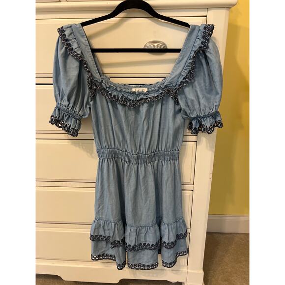 Stellah Washed Denim Puff-Sleeve Tiered Mini Dress Women's Size Small Western - Picture 2 of 6